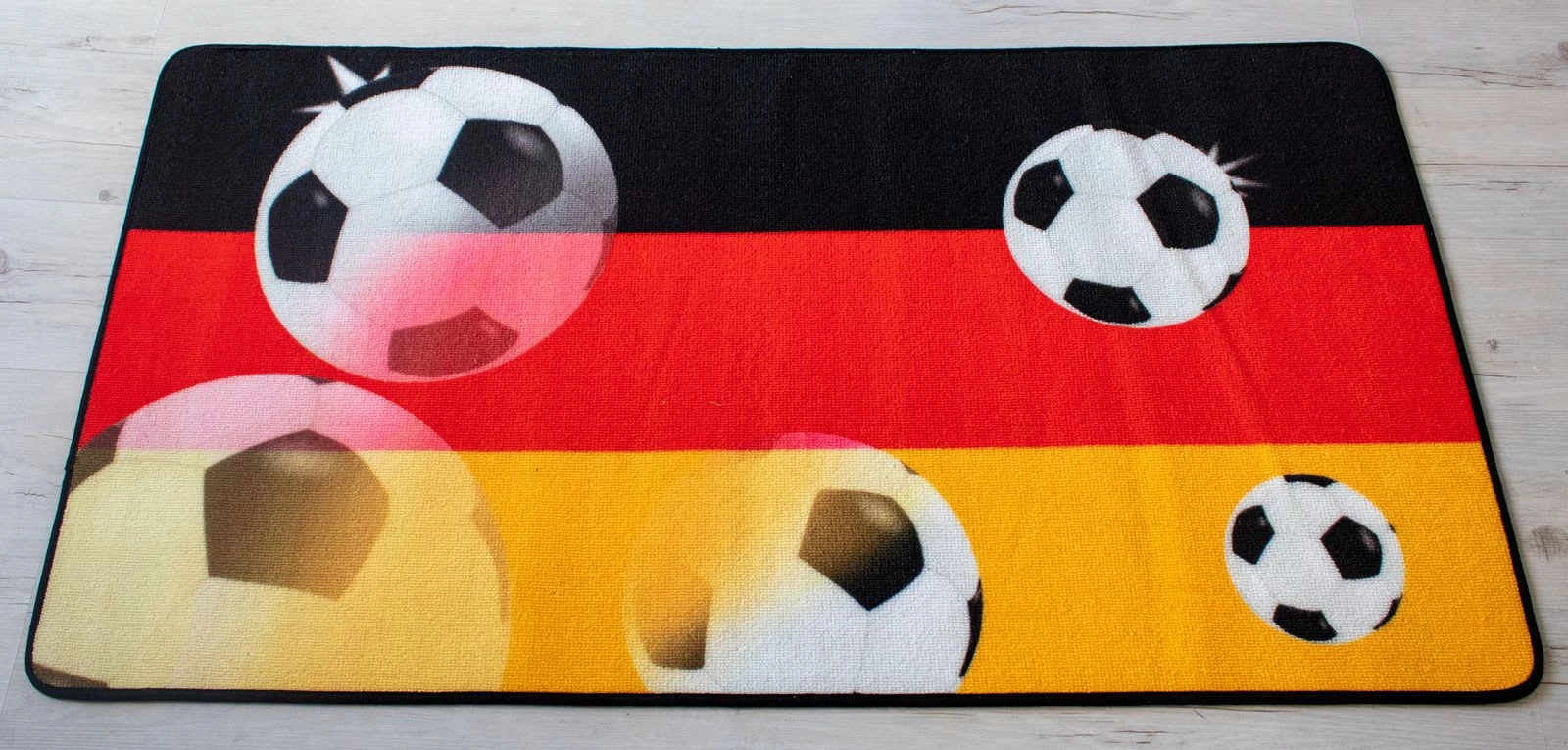 Böing Carpets Fussball Teppich In Mehrfarbig – Bild 3
