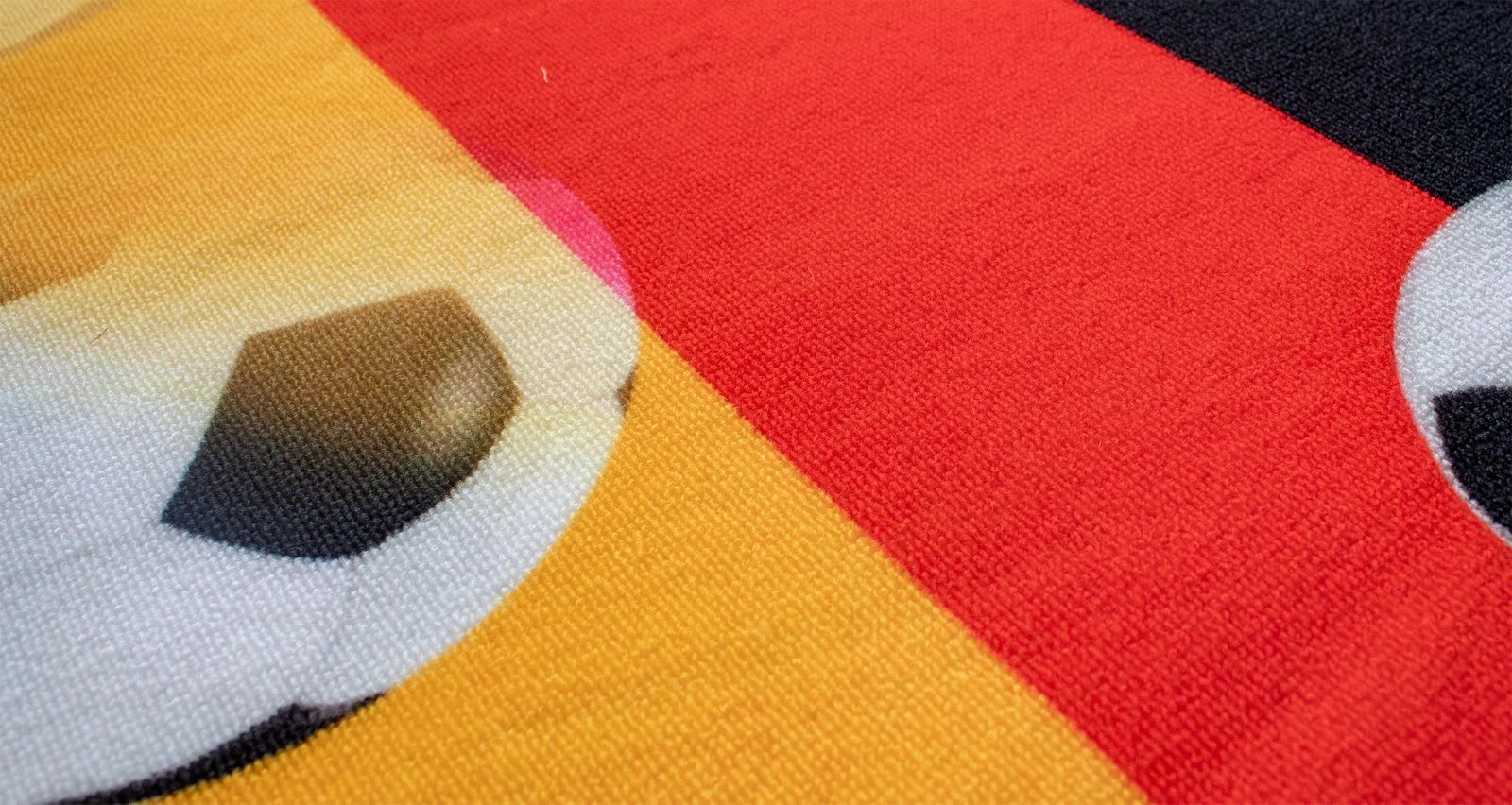Böing Carpets Fussball Teppich In Mehrfarbig – Bild 7