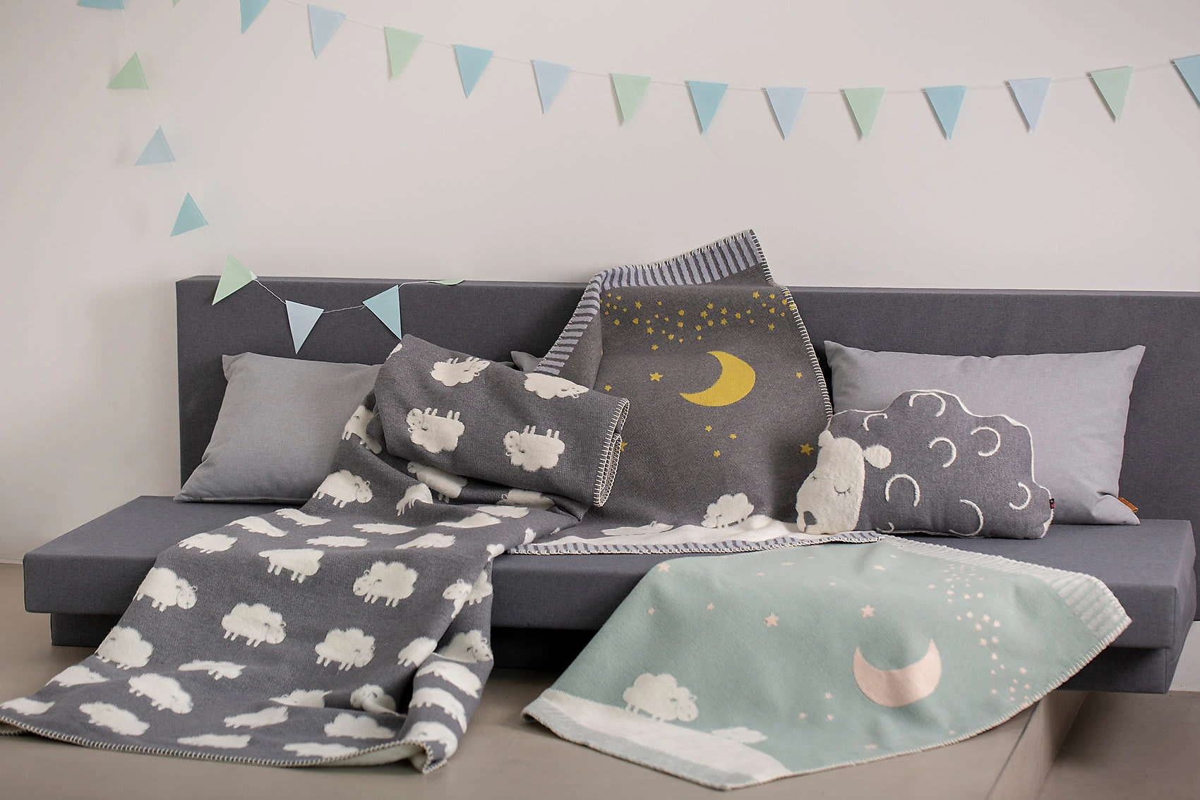 David Fussenegger Babydecke "Mond Und Schafe" – Bild 2