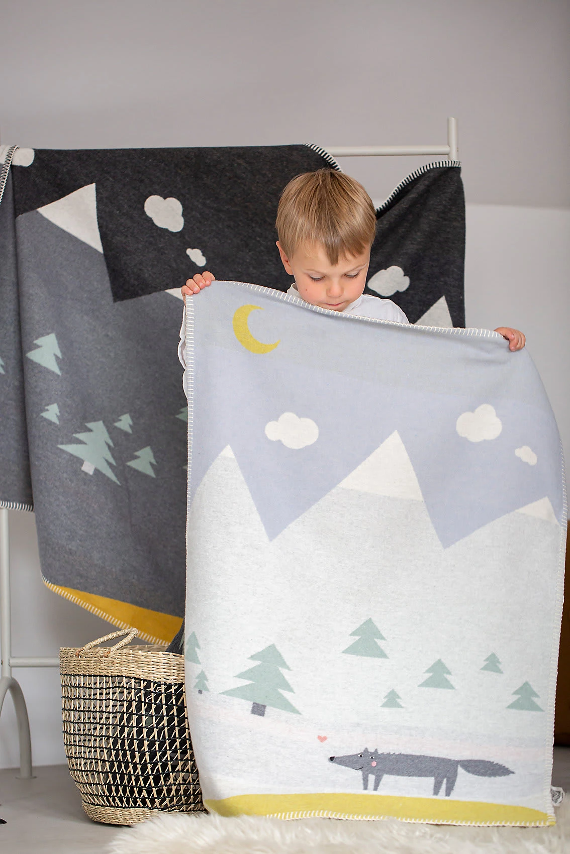 David Fussenegger Kinderdecke "Wolf" Inkl. Stick – Bild 2