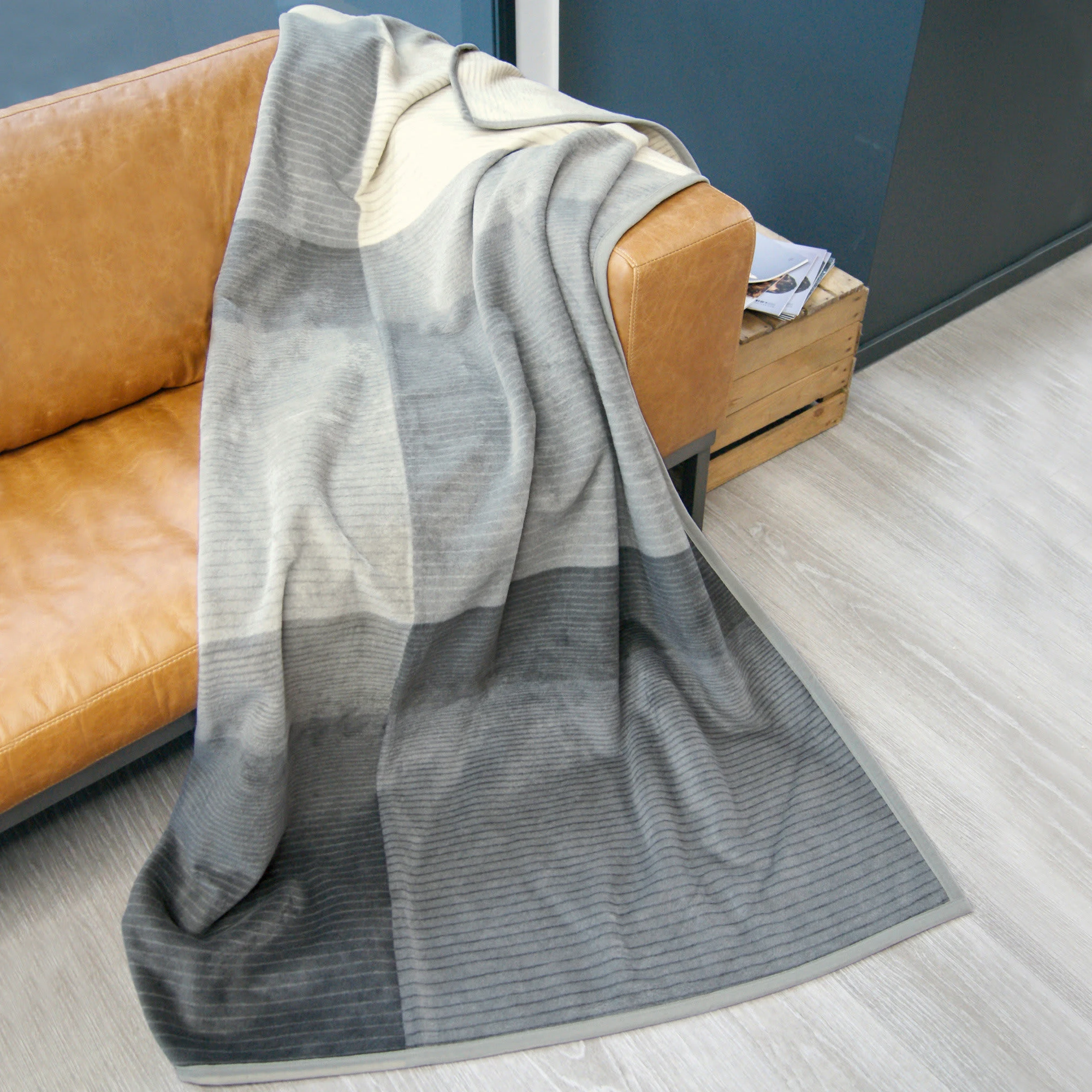 Erwin Müller Wohndecke In Anthrazit – Bild 2