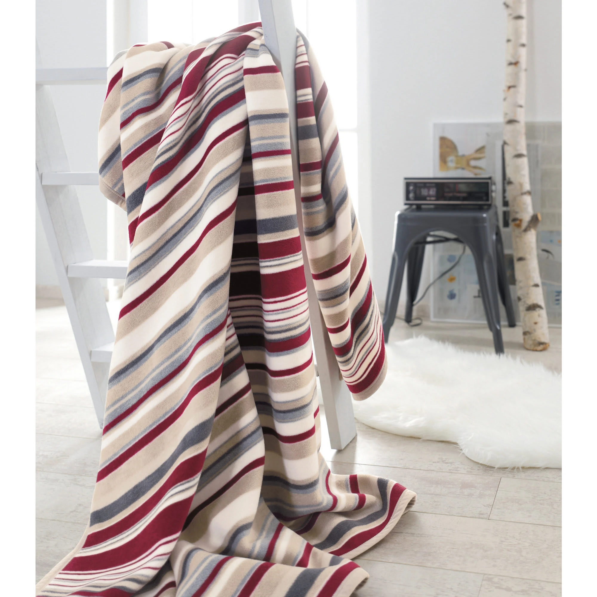 Erwin Müller Wohndecke In Rot – Bild 2