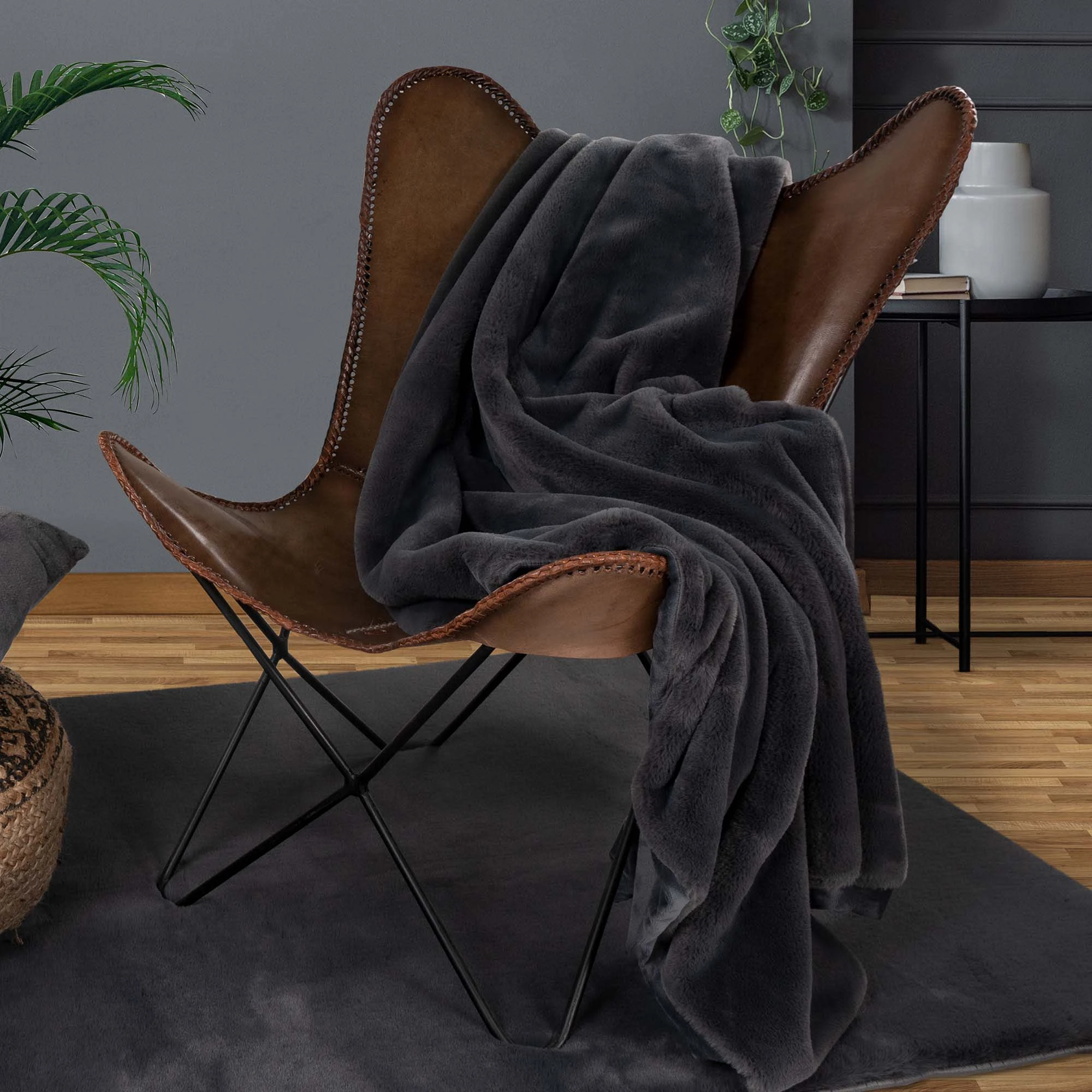 GMD Living Wohndecke HEAVEN In Felloptik In Dunkelgrau – Bild 2