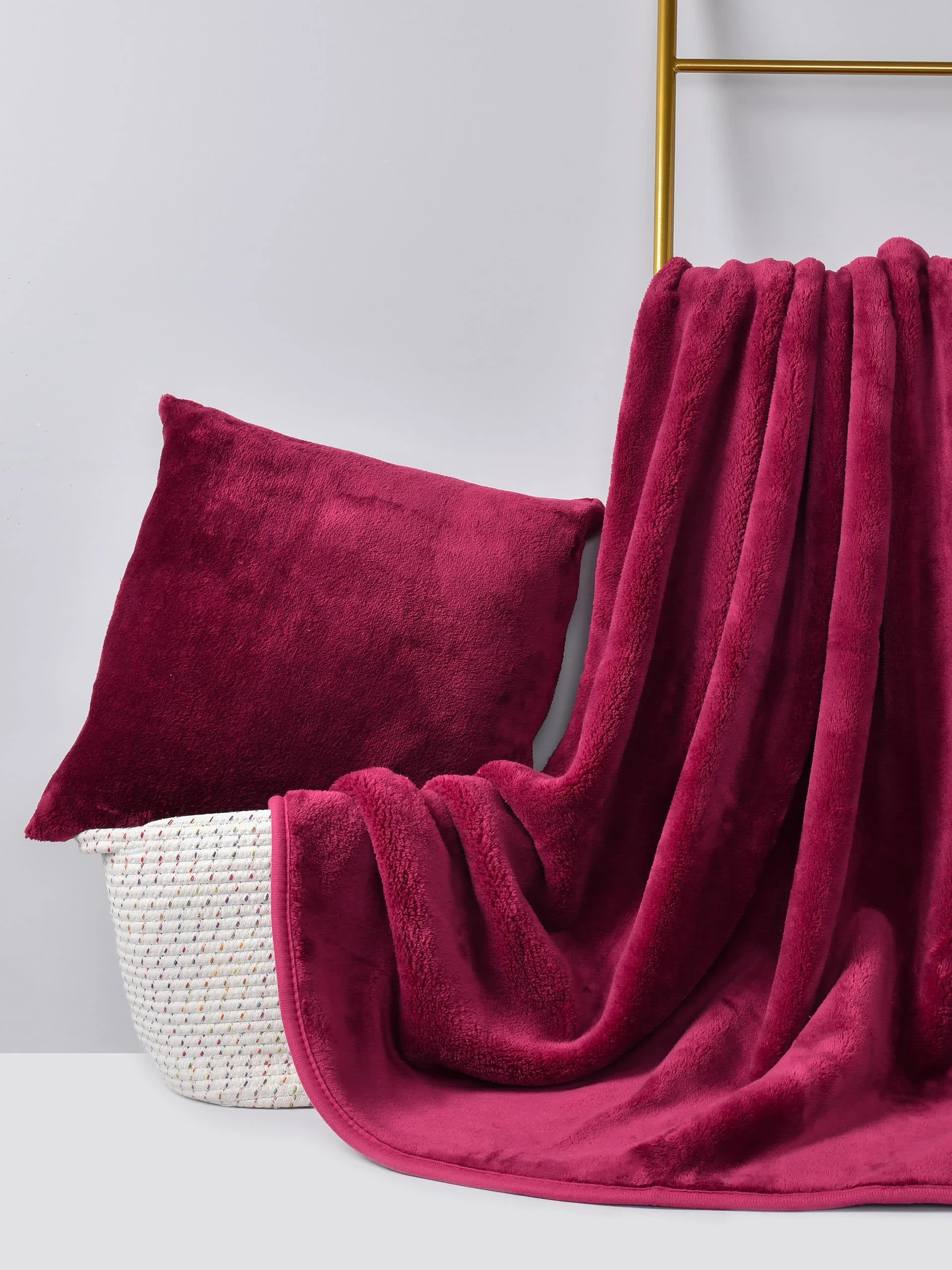 Grace Grand Spa Kuscheldecke In Lila – Bild 4