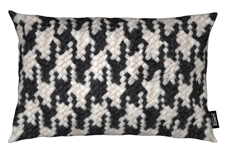 Juniqe Kissen "Houndstooth Pattern" In Schwarz & Weiß