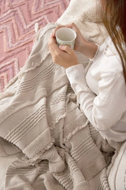 Lorena Canals Kuscheldecke "Air" In Weiß - 125x150 Cm – Bild 6