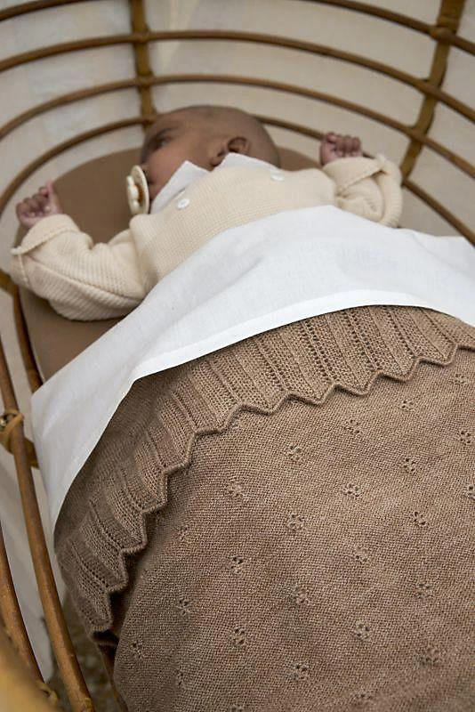 MEYCO Babydecke Klein Ajour Toffee Melange – Bild 4