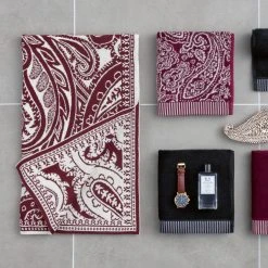 Möve Strickdecke Paisley In Burgundy
