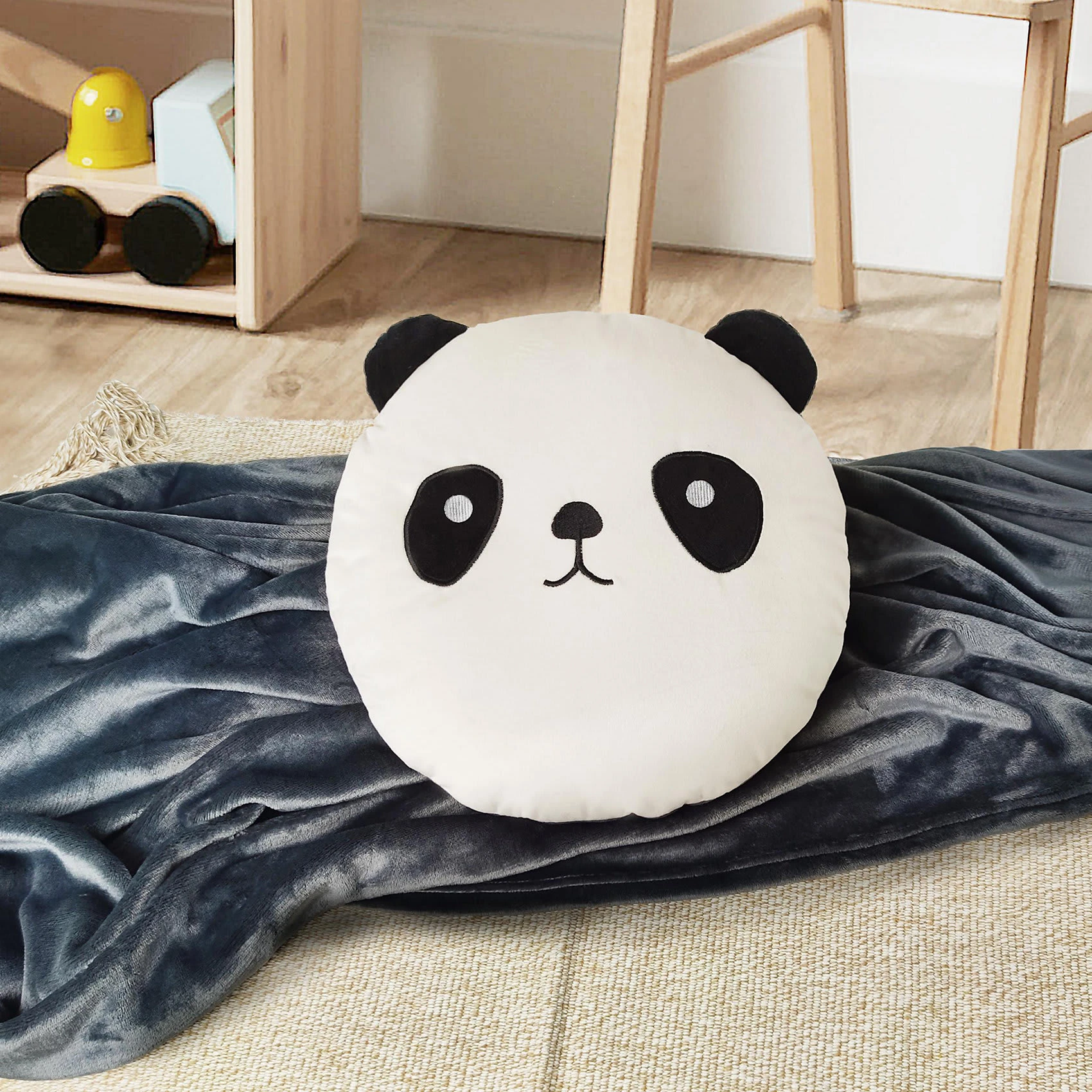 MyToys COLLECTION Kuschelkissen Mit Decke, Motiv Panda, 130 X 170 Cm + 45 X 45 Cm Von Pötter