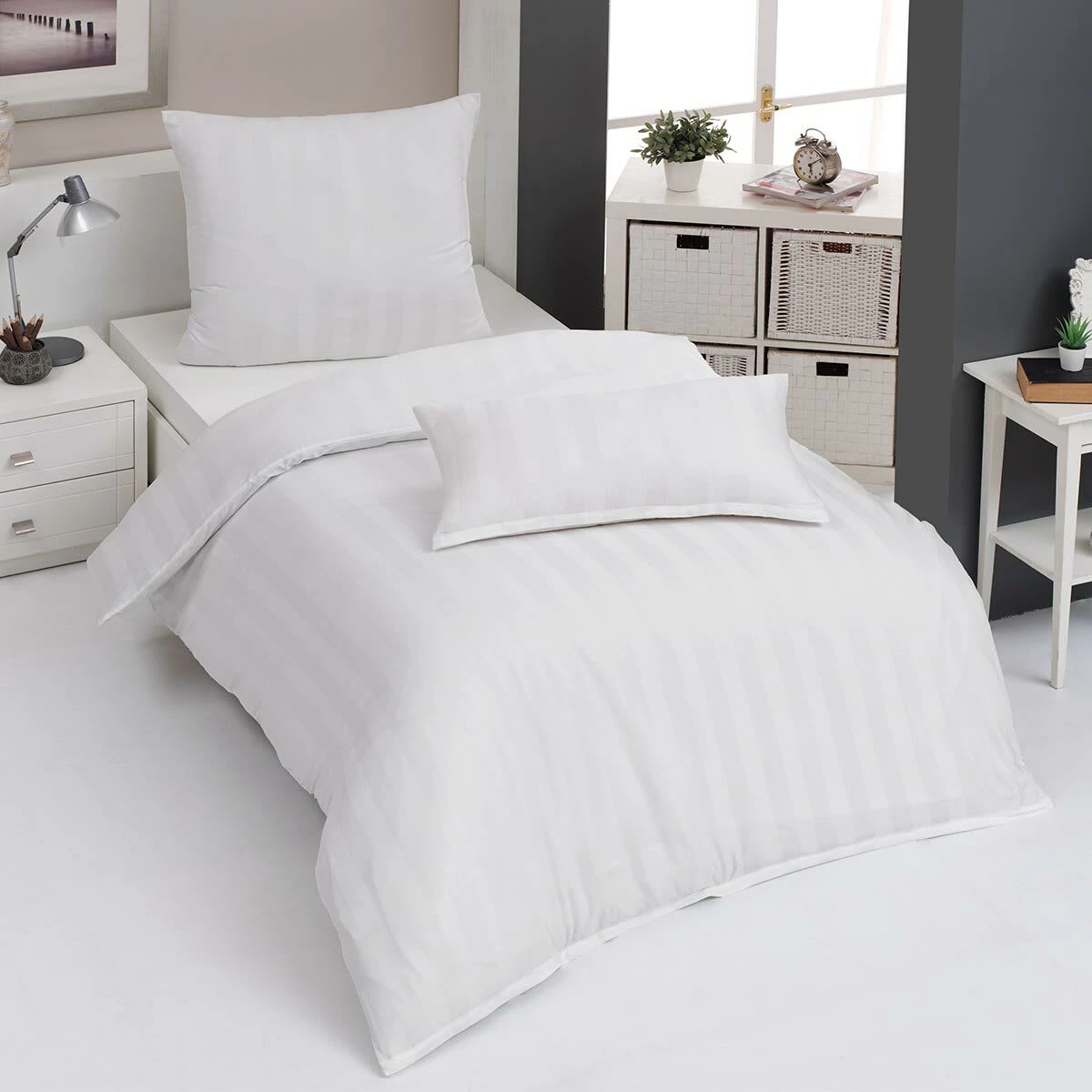 Traumschlaf Bettwäsche Uni Streifen In Weiss – Bild 2